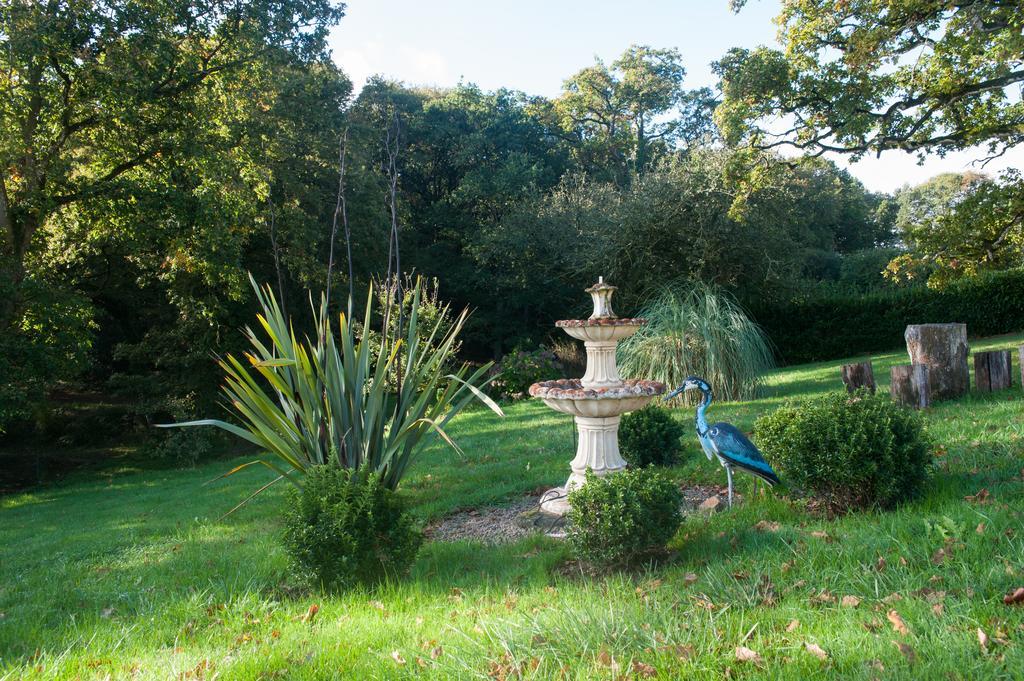 Manoir La Haie Chapeau Saint-Thurial Exterior foto