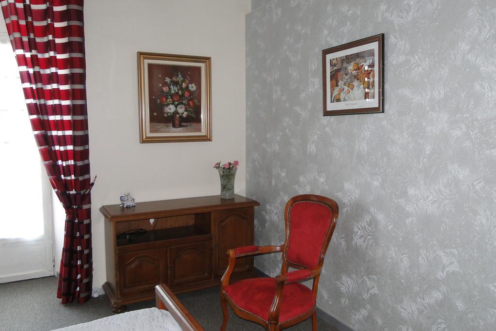 Manoir La Haie Chapeau Saint-Thurial Quarto foto